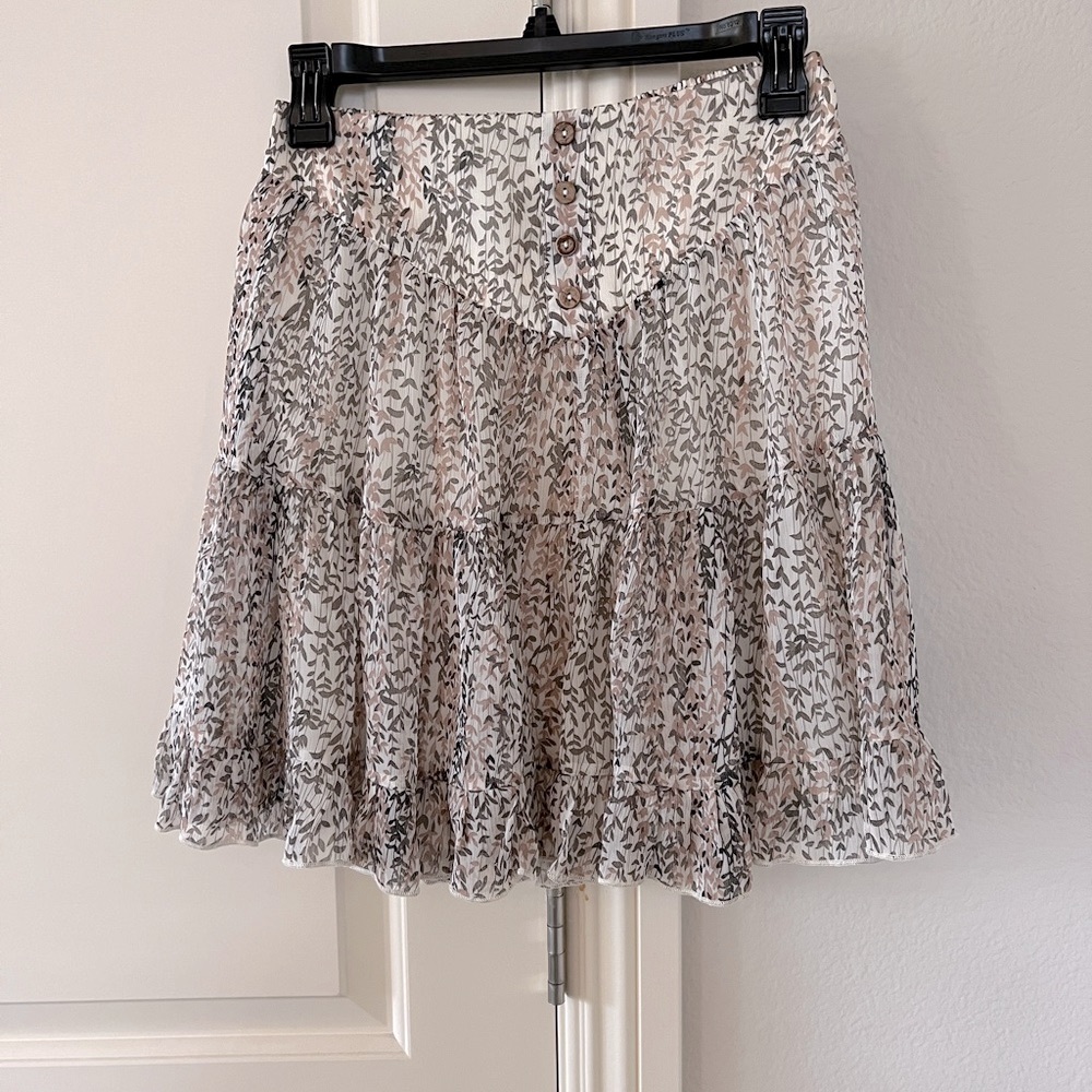 Beautiful skirt from Vici Dolls . Must see pattern .